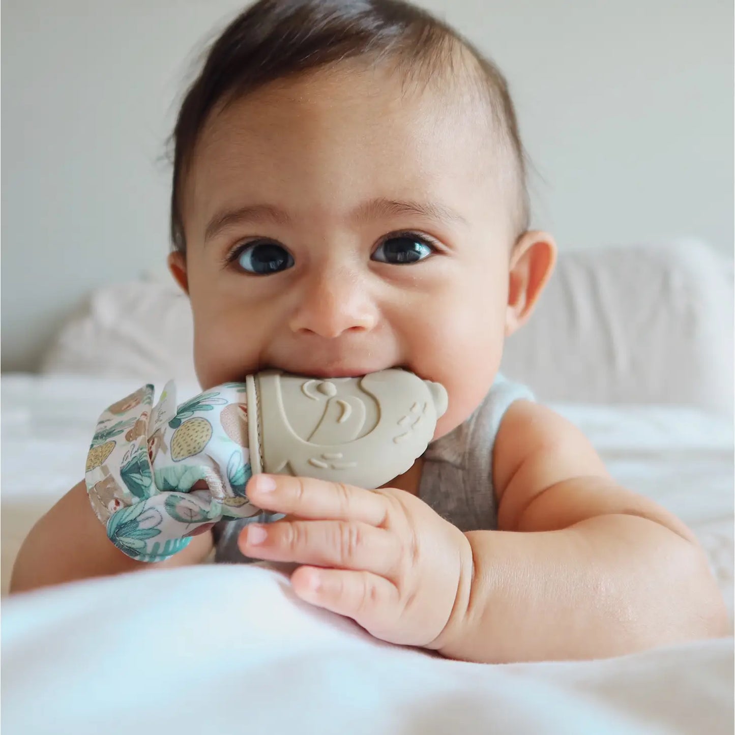 Itzy Mitt Silicone Teething Mitts